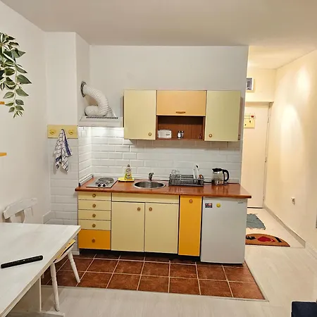 Bg-room Apartment